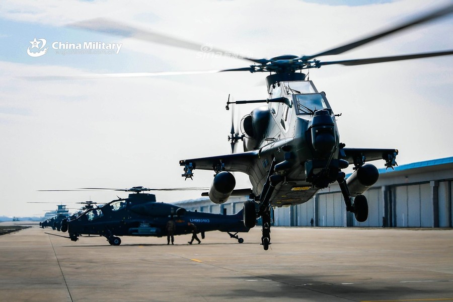[ẢNH] Trung Quốc khoe phi đội trực thăng tấn công 