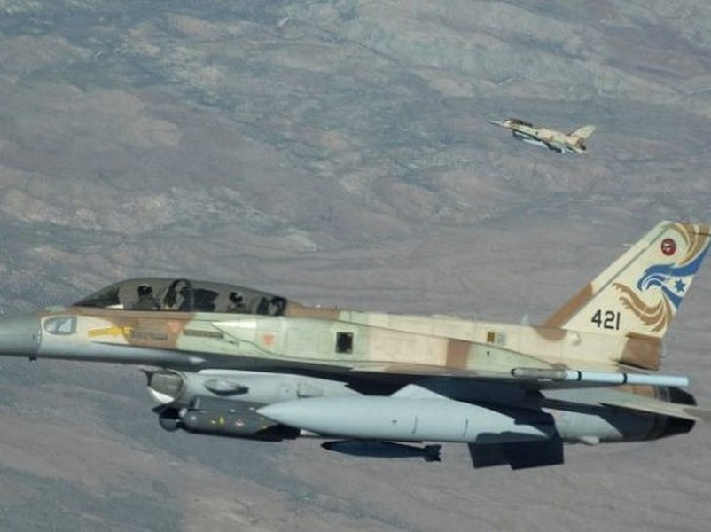 [ẢNH] Tiêm kích Israel không thể cất cánh khi có dấu hiệu S-300 Syria đã trực chiến?