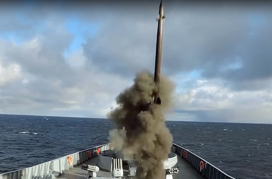 [ẢNH] Hải quân Nga buộc phải nhận hệ thống Redut-Poliment khi chưa hoàn thiện?