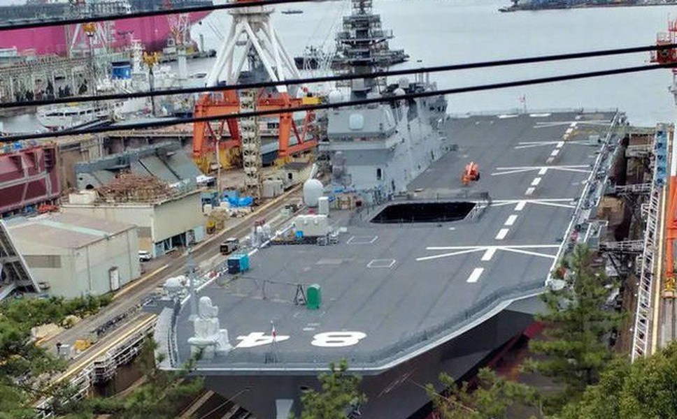 [ẢNH] Nhật Bản nâng cấp chiến hạm khu trục Izumo thành tàu sân bay, Trung Quốc bám sát theo dõi