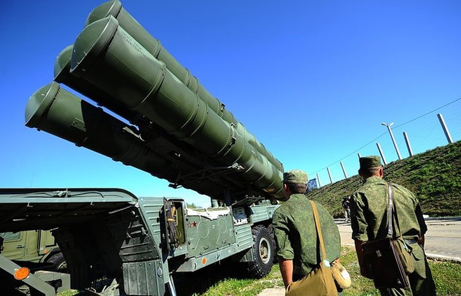 [ẢNH] Nga bất ngờ gián đoạn cung cấp tên lửa cho tổ hợp phòng không S-400 Trung Quốc