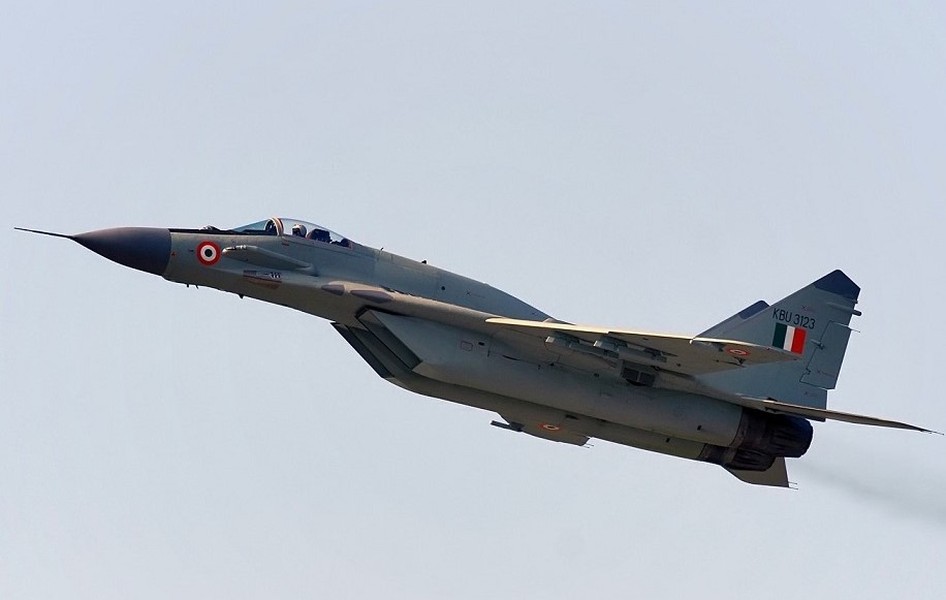 [ẢNH] Mua tiêm kích MiG-29 chưa hoàn thiện với giá mềm, Không quân Ấn Độ sẽ vất vả hơn