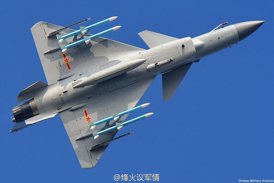 [ẢNH] Sự thực về bức ảnh tiêm kích J-10 đầu tiên của Không quân nhân dân Lào