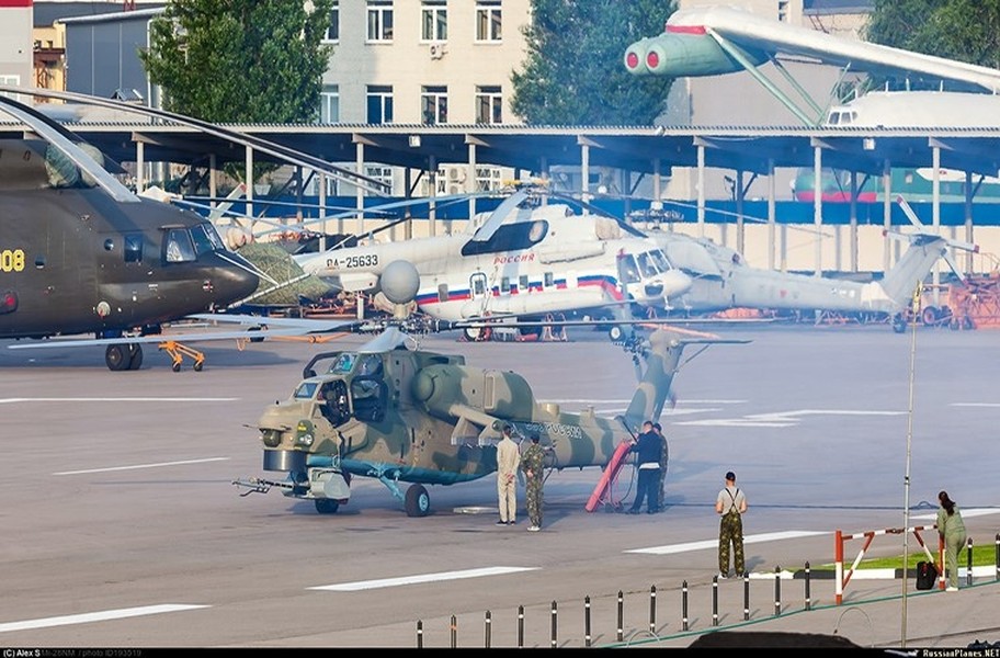 [ẢNH] Trực thăng Mi-28NM Night Hunter bất ngờ xuất hiện tại Syria, dấu hiệu sắp đánh lớn?