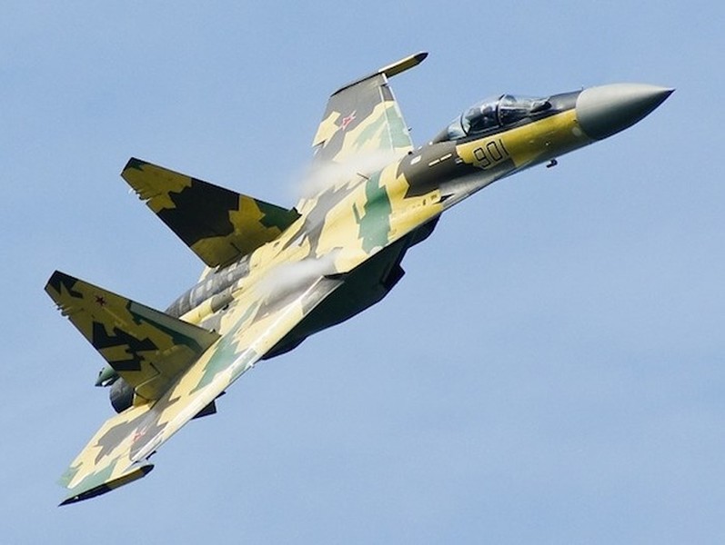 [ẢNH] Su-35S đánh bại MiG-29M2 và Rafale trong cuộc ‘đối đầu có một không hai’