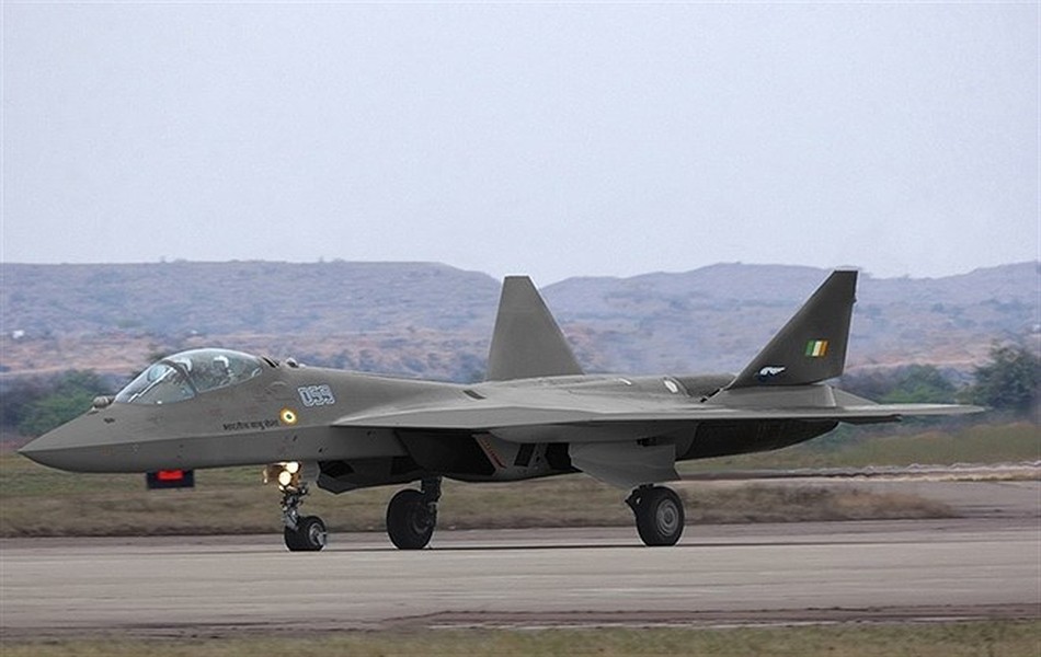 [ẢNH] Thất vọng với tiêm kích FGFA, Ấn Độ quyết định mua luôn Su-57?