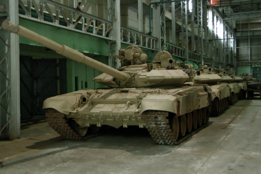 [ẢNH] Iraq liên tục nhận xe tăng chiến đấu chủ lực T-90S từ Nga