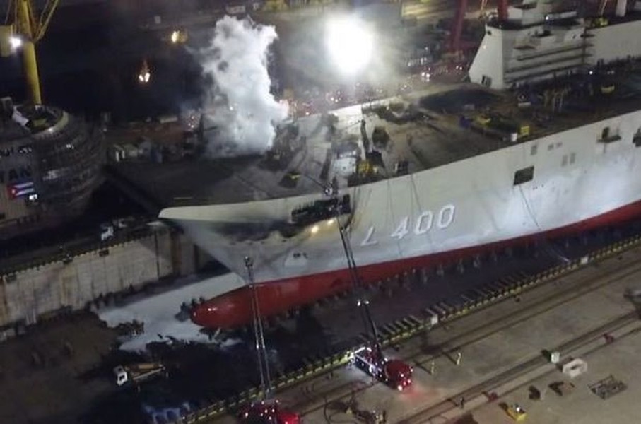 [ẢNH] Thiệt hại đối với tàu sân bay Thổ Nhĩ Kỳ sau khi hứng chịu hỏa hoạn