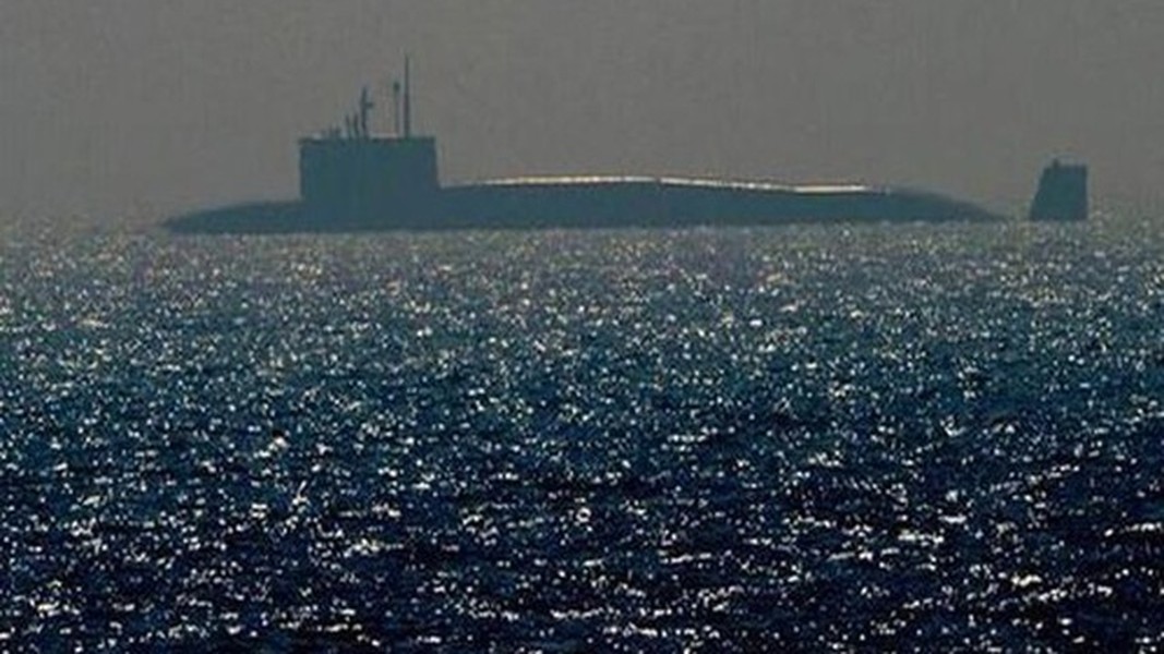 [ẢNH] Tàu ngầm hạt nhân tỷ USD của Ấn Độ hỏng nặng vì lỗi khó tin của thủy thủ?