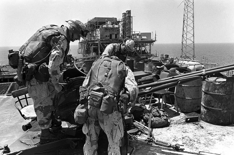 [ẢNH] Chiến dịch Praying Mantis 1988 Mỹ giáng xuống Iran mạnh cỡ nào?