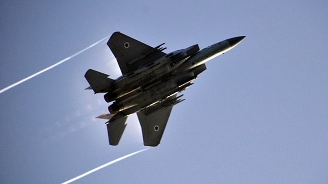 [ẢNH] Pantsir-S1 Syria vừa lập chiến công lớn, bắn hạ 4 máy bay Israel?