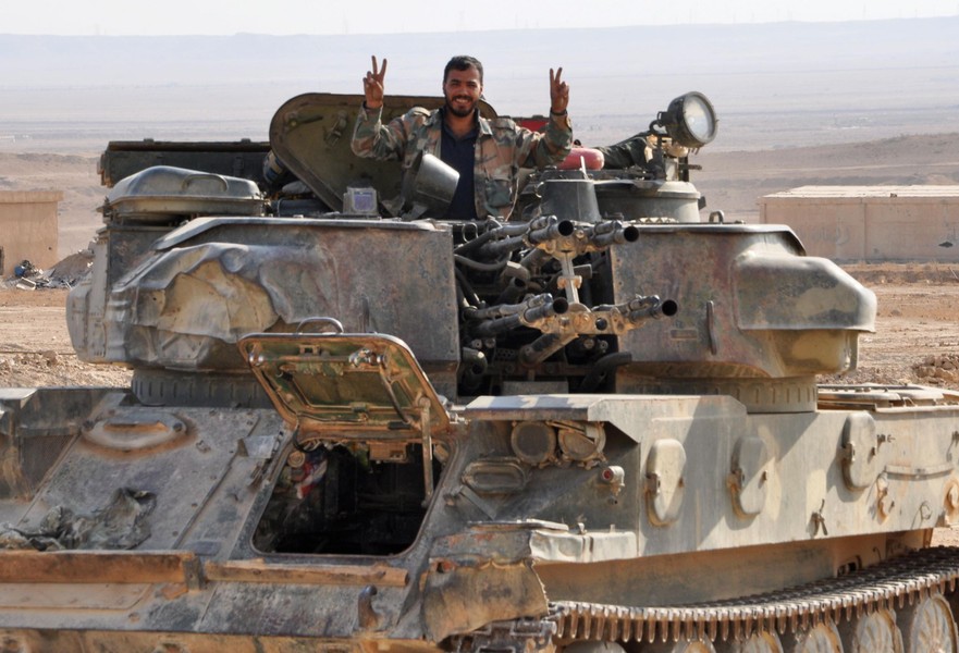[ẢNH] Israel phá hủy tổ hợp phòng không tầm thấp Syria, khiến 3 lính thương vong
