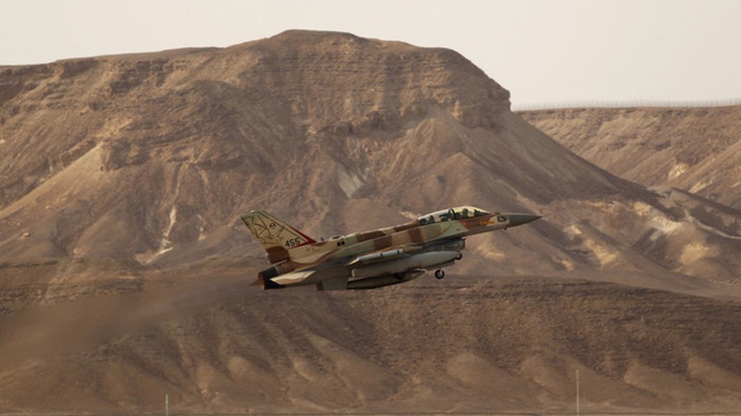 [ẢNH] Israel tấn công trực diện vào căn cứ Iran và Nga cùng sử dụng ở Syria