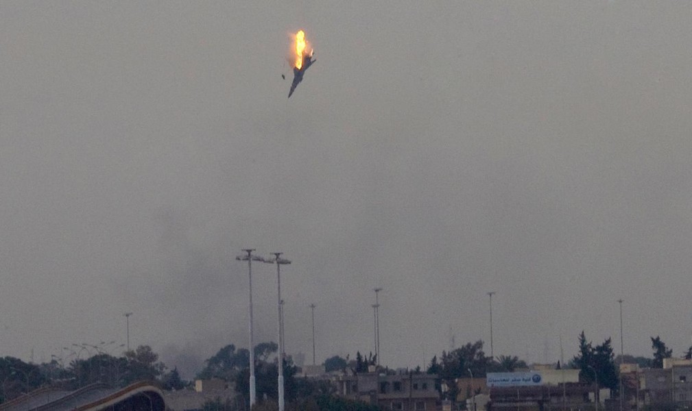 [ẢNH] Chiến sự Lybia đột ngột căng thẳng khi Pantsir-S1 UAE bắn hạ MiG-23 của GNA