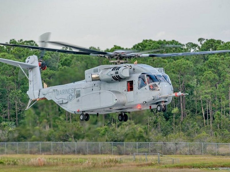 [ẢNH] 500 lính thủy đánh bộ Mỹ đổ bộ ào ạt từ trực thăng đắt hơn F-35