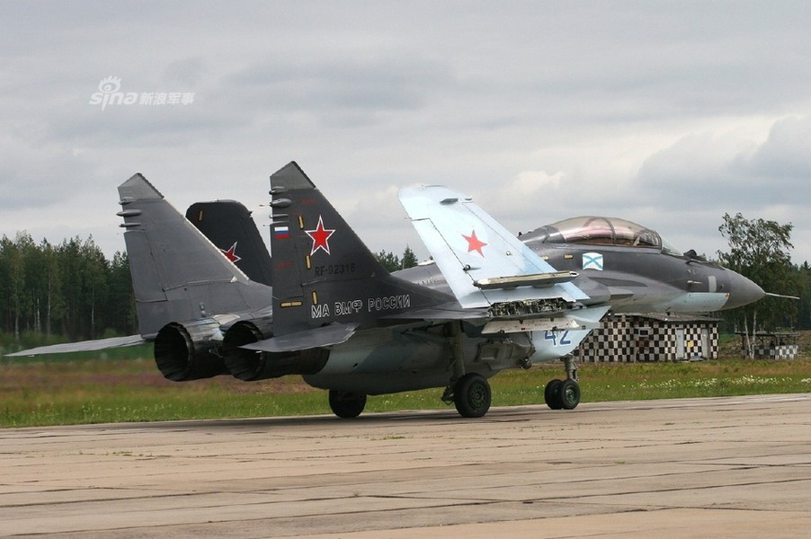 [ẢNH] Nga thay đổi vị trí đóng quân của MiG-29K, dấu chấm hết cho tàu sân bay Đô đốc Kuznetsov?