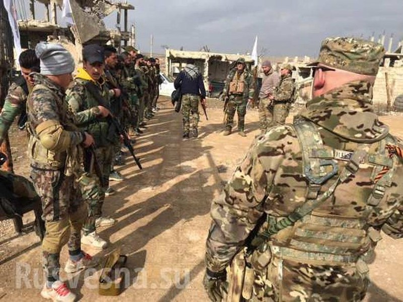 [ẢNH] Hàng trăm lính đánh thuê Nga bị cáo buộc chuẩn bị tham chiến tại Idlib