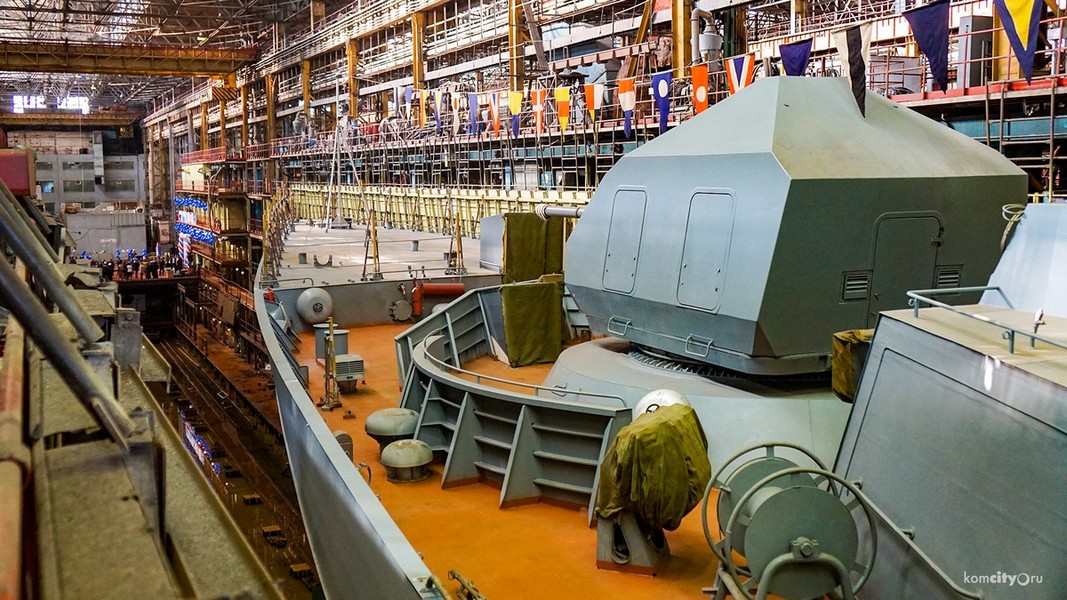 [ẢNH] Hải quân Nga hạ thủy tàu hộ vệ cực mạnh sau thời gian đóng dài kỷ lục