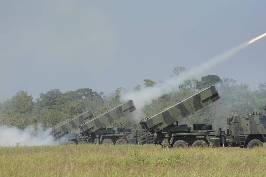 [ẢNH] Lục quân Indonesia tập trận hoành tráng, khoe dàn vũ khí cực mạnh