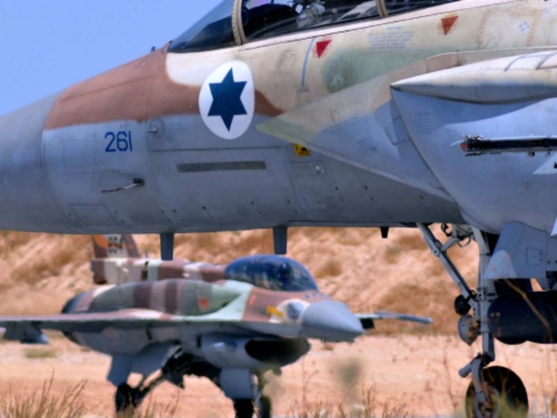 [ẢNH] Israel tung ảnh vệ tinh tấn công thẳng vào căn cứ không quân Nga tại Syria