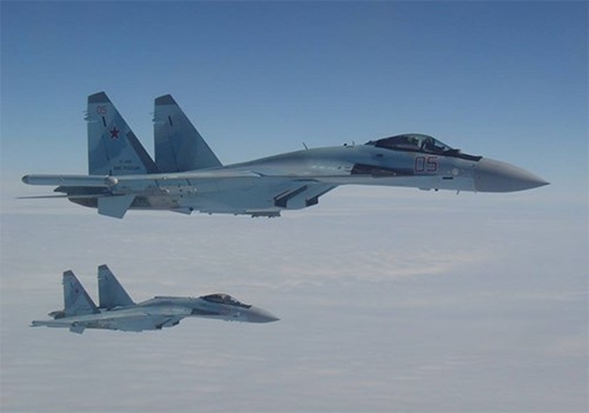 [ẢNH] Su-35 Nga cấp tốc cất cánh đánh chặn F-16 Israel sau khi S-300 bị qua mặt