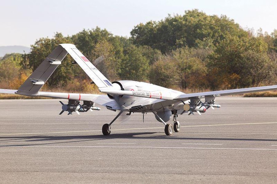 [ẢNH] Phòng không Syria bắn hạ 15% tổng số UAV Bayraktar TB2 của Thổ Nhĩ Kỳ chỉ sau 2 tuần chiến sự