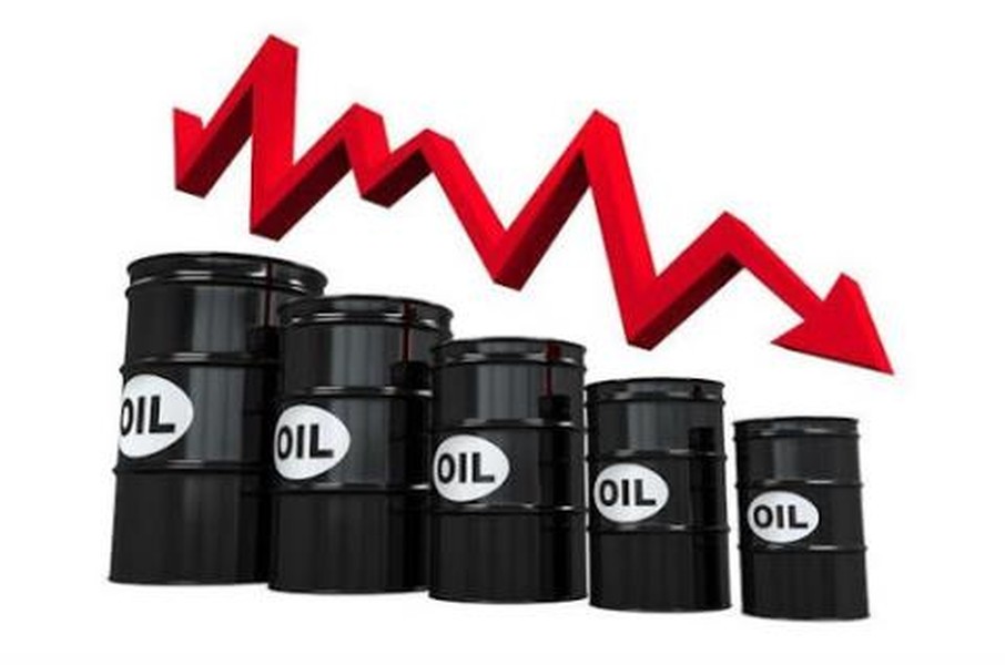 [ẢNH] Kinh tế Nga gặp nguy khi giá dầu rẻ hơn 3 lần so với... nước đóng chai