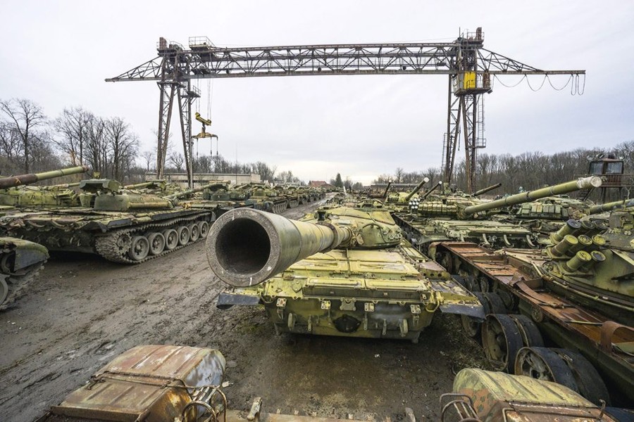 [ẢNH] Ukraine phục hồi số lượng lớn chiến xa chủ lực từ 