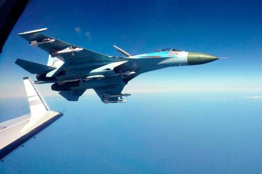 [ẢNH] Su-27 Nga rơi tại biển Đen do 