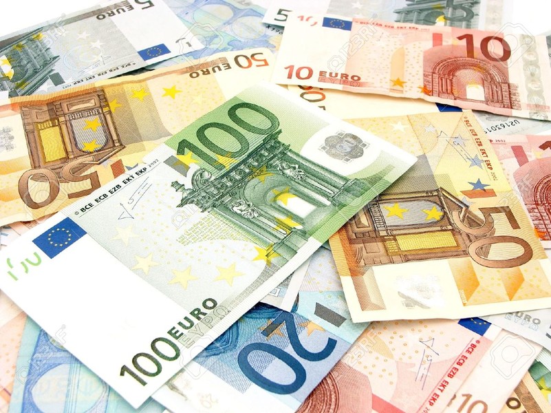 [ẢNH] Đồng euro trước nguy cơ sụp đổ từ tác động của đại dịch Covid-19
