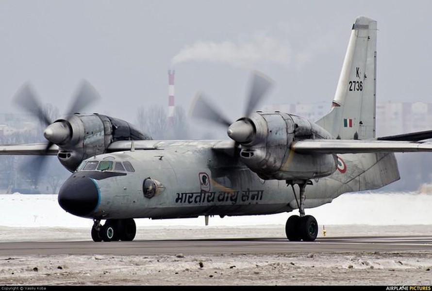 [ẢNH] Chiếc máy bay vận tải An-32 ''bí ẩn'' vừa bị bắn hạ tại Libya