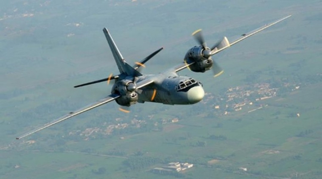 [ẢNH] Chiếc máy bay vận tải An-32 ''bí ẩn'' vừa bị bắn hạ tại Libya