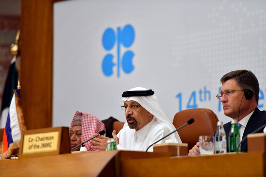 [ẢNH] Chuyên gia đánh giá, thỏa thuận OPEC+ mới sẽ không cứu được thị trường dầu mỏ
