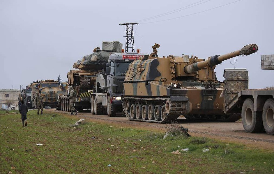[ẢNH] Pháo binh Thổ Nhĩ Kỳ bắn phá dữ dội vị trí quân đội Syria tại Tây Aleppo