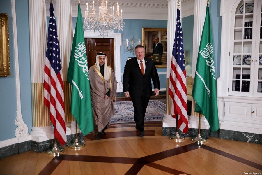 [ẢNH] Mỹ bất ngờ gửi tối hậu thư sắc lạnh tới Saudi Arabia về vấn đề dầu mỏ