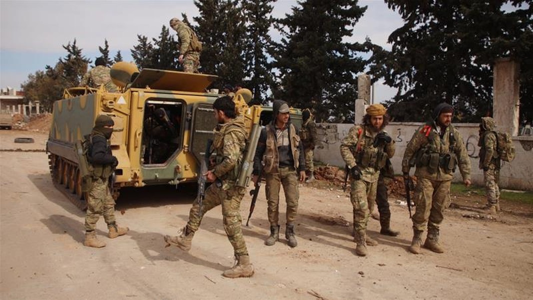[ẢNH] Quân đội Nga - Syria chớp thời cơ tấn công khi Thổ Nhĩ Kỳ để Idlib 
