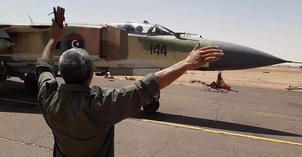 [ẢNH] LNA nhận loạt tiêm kích MiG-23 nâng cấp cực mạnh quyết đấu Thổ Nhĩ Kỳ