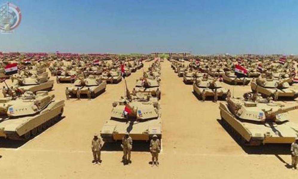 [ẢNH] Quân đội Ai Cập tung lực lượng lớn vào Libya tham chiến giúp LNA