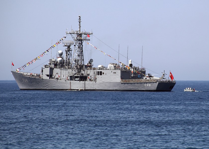 [ẢNH] Thổ Nhĩ Kỳ điều khu trục hạm tên lửa mạnh nhất tới Libya giúp GNA