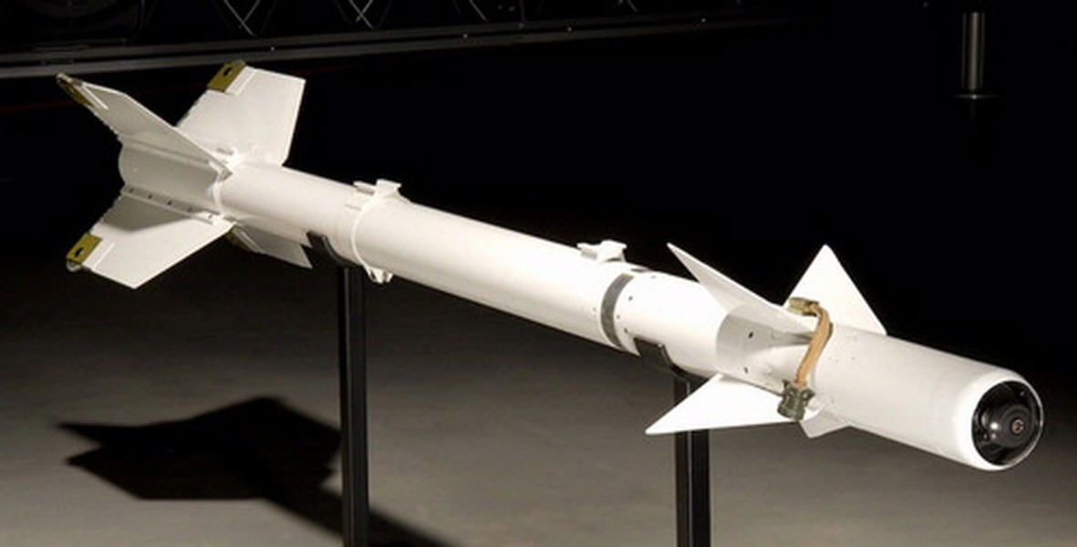 [ẢNH] LNA gây bất ngờ lớn khi tích hợp tên lửa không đối không cho tổ hợp SA-6