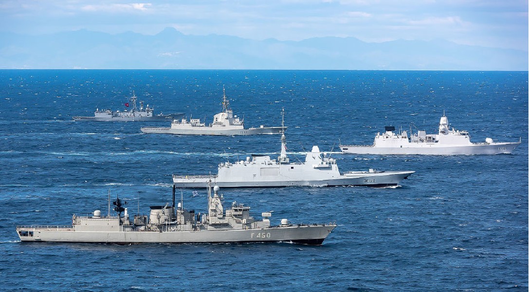 [ẢNH] Thổ Nhĩ Kỳ bất ngờ tấn công quân đội Iraq, mở rộng xung đột với hải quân Hy Lạp