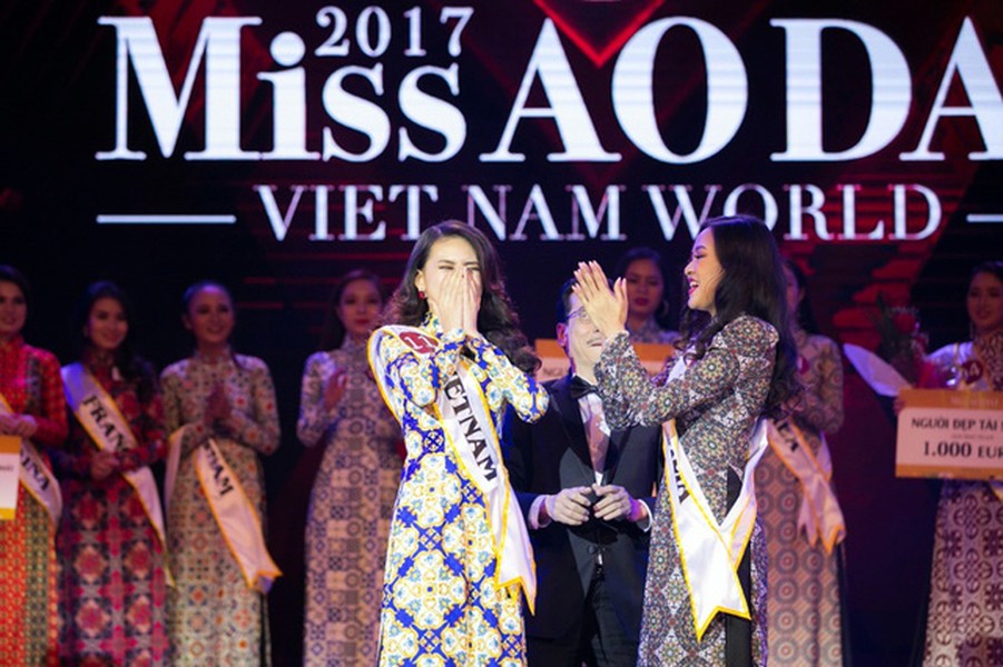 [ẢNH] Quán quân Siêu mẫu Việt Nam 2018 và bản lĩnh tại các sân chơi sắc đẹp
