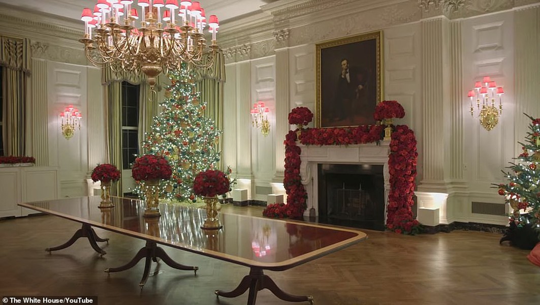 [ẢNH] Đệ nhất phu nhân nước Mỹ Melania Trump trang hoàng Nhà Trắng đón Giáng sinh 2019