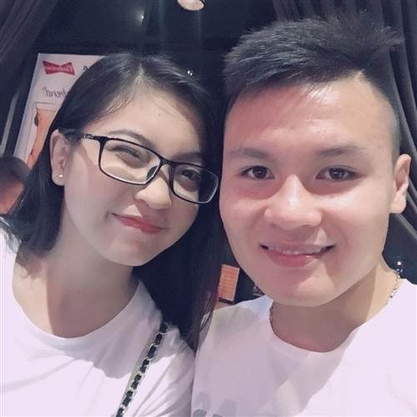 [ẢNH] Nhìn lại hành trình yêu nhau của cầu thủ Quang Hải và bạn gái cũ Nhật Lê