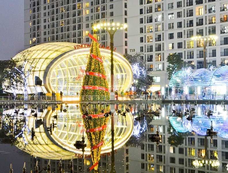 Mê mẩn 10 địa điểm đón Giáng sinh đẹp nhất Hà Nội