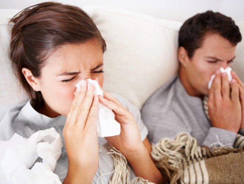 Nhận biết sớm những dấu hiệu viêm phổi để cả nhà 