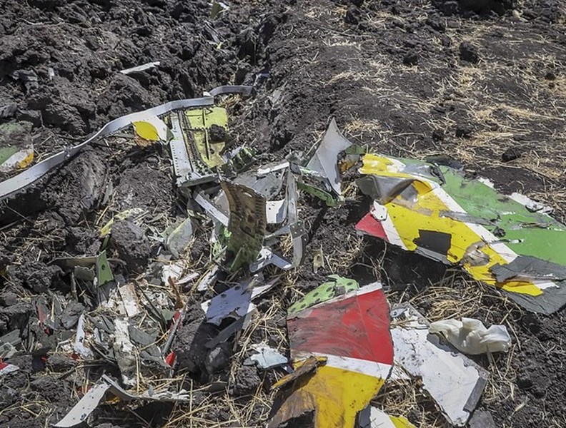 Hiện trường vụ tai nạn máy bay Ethiopia chở 157 người, không một ai sống sót