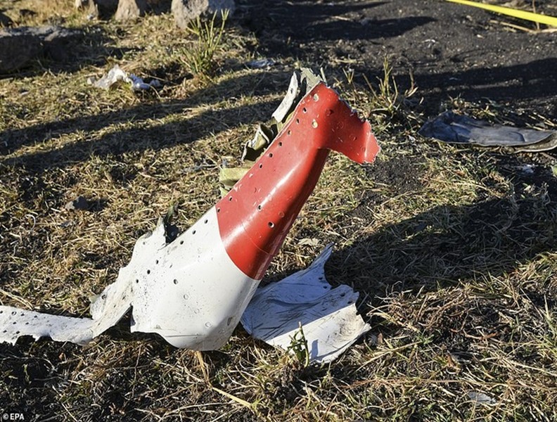 Hiện trường vụ tai nạn máy bay Ethiopia chở 157 người, không một ai sống sót
