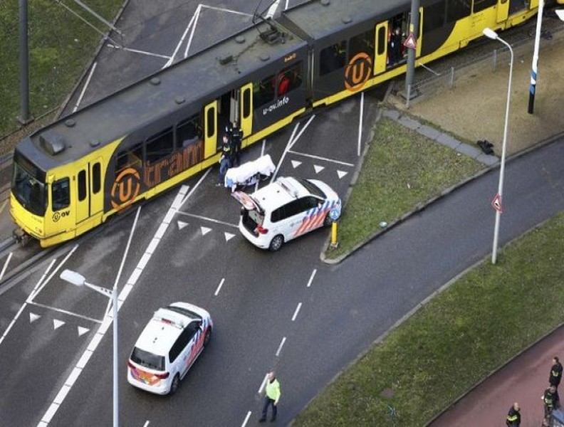 Thông tin mới nhất về vụ xả súng trên xe điện ngầm ở Hà Lan