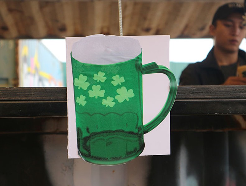 Những khoảnh khắc màu xanh độc đáo trong lễ hội cổ truyền Ireland tổ chức tại Hà Nội
